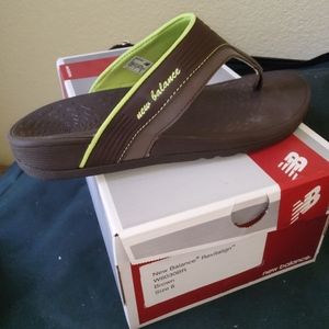 New Balance revitalign sandals